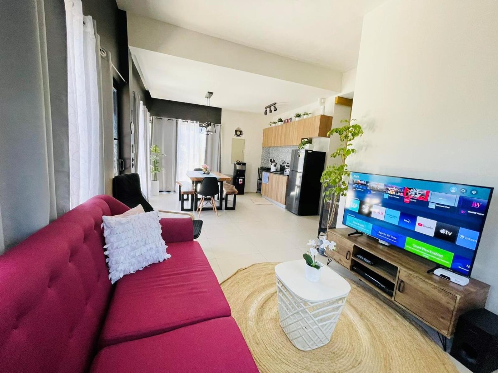 Seafront Residences Vacation Getaway San Juan  Exteriér fotografie