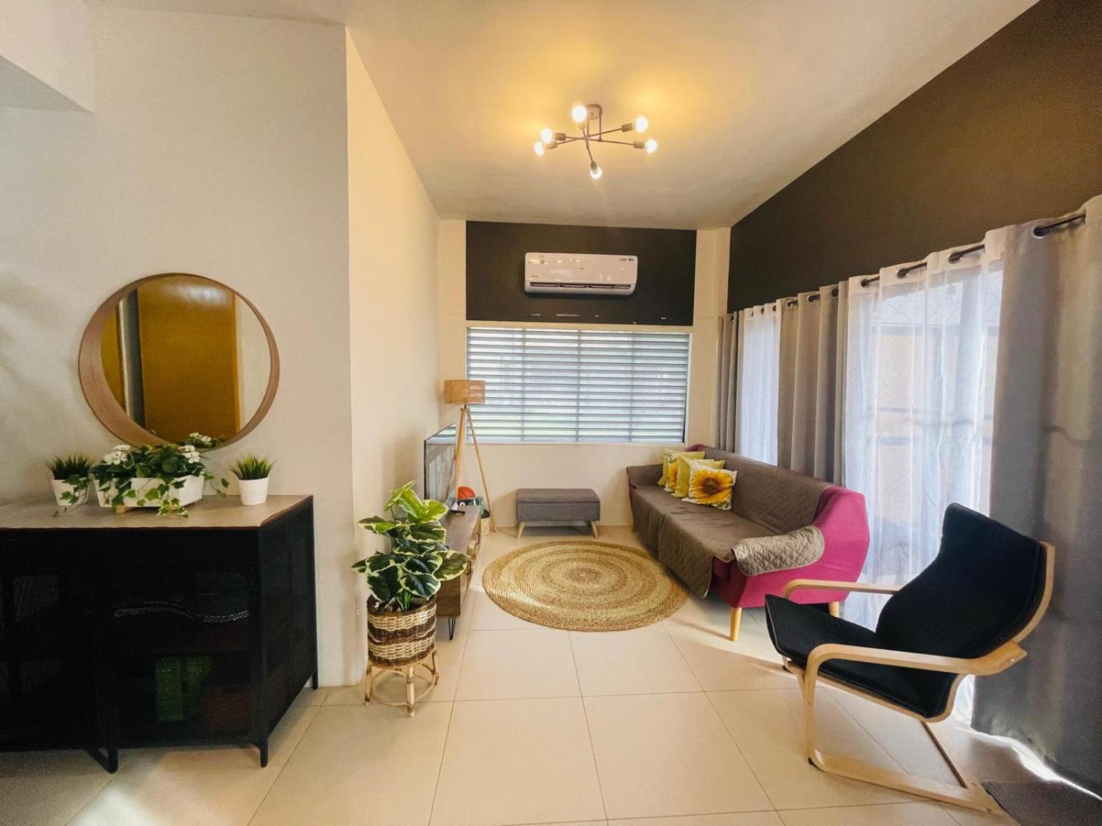 Seafront Residences Vacation Getaway San Juan  Exteriér fotografie